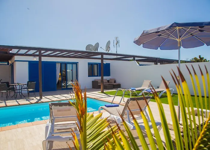 Marinas Deluxe Villa *